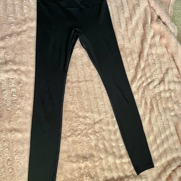 GYMSHARK WORKOUT LEGGINGS!!!! - Picture 6 of 6
